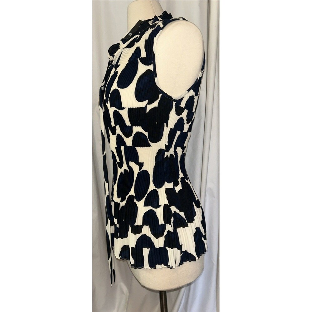 DKNY Sleeveless Blouse Tank Top For Suits Office Size Large Cream Black Navy - Picture 6 of 9